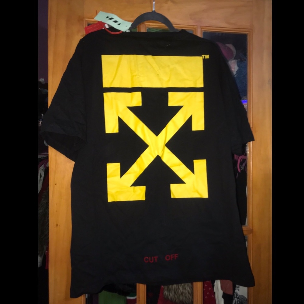 Off white tee
